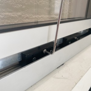 Quick-change roller door