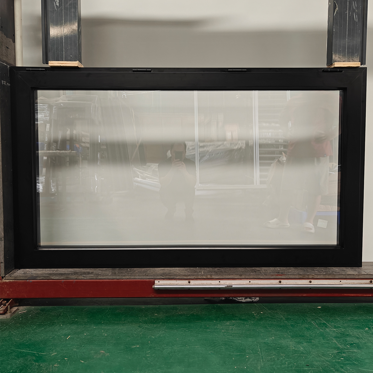 Top-hung window